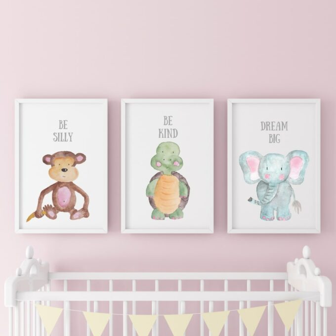 Poster-für-das-Kinderzimmer-Affe-Schildkröte-Elefant-Rosa